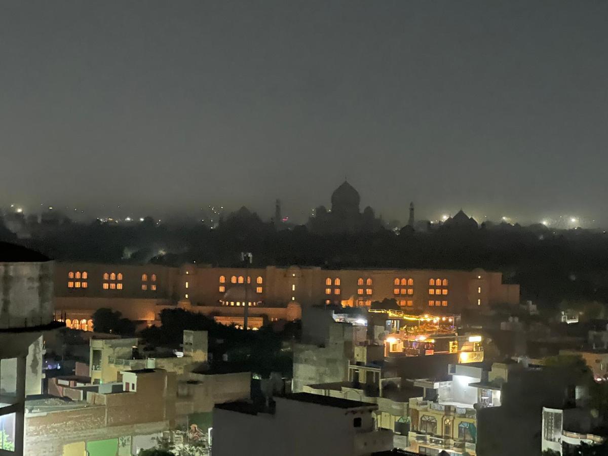 Luxury Penthouse With Taj Mahal View Apartment Agra  Bagian luar foto